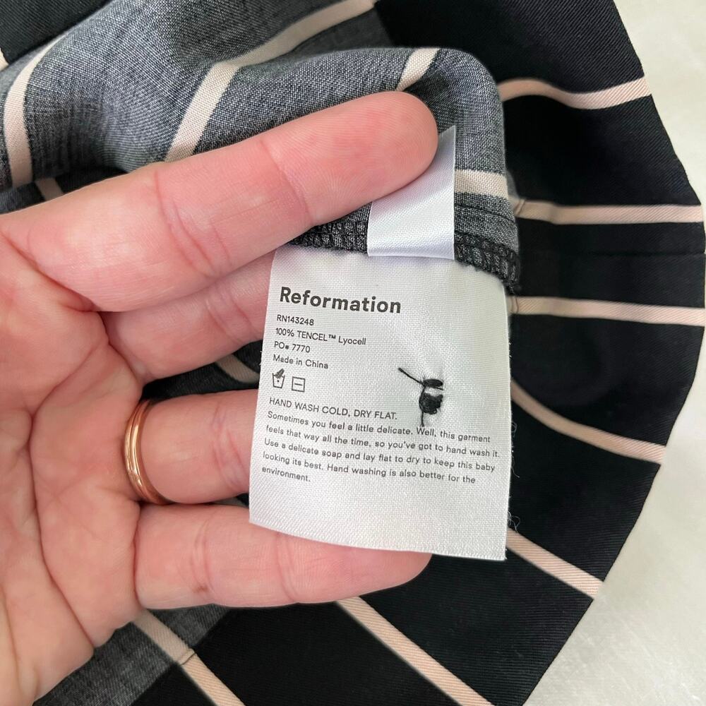 Reformation Cuba Black Striped Short Sleeve Button Down Top, Size Small - Picture 8 of 8